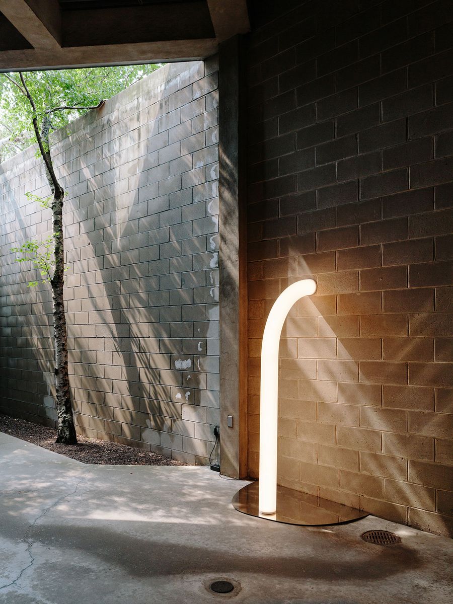 Installation view. "Objects of Common Interest: Hard, Soft, and All Lit Up with Nowhere to Go", Noguchi Museum, New York. Photography by Brian W. Ferry. Artworks © Objects of Common Interest and © The Isamu Noguchi Foundation and Garden Museum / Artists Rights Society Installation view. "Objects of Common Interest: Hard, Soft, and All Lit Up with Nowhere to Go", Noguchi Museum, New York. Photography by Brian W. Ferry. Artworks © Objects of Common Interest and © The Isamu Noguchi Foundation and Garden Museum / Artists Rights Society