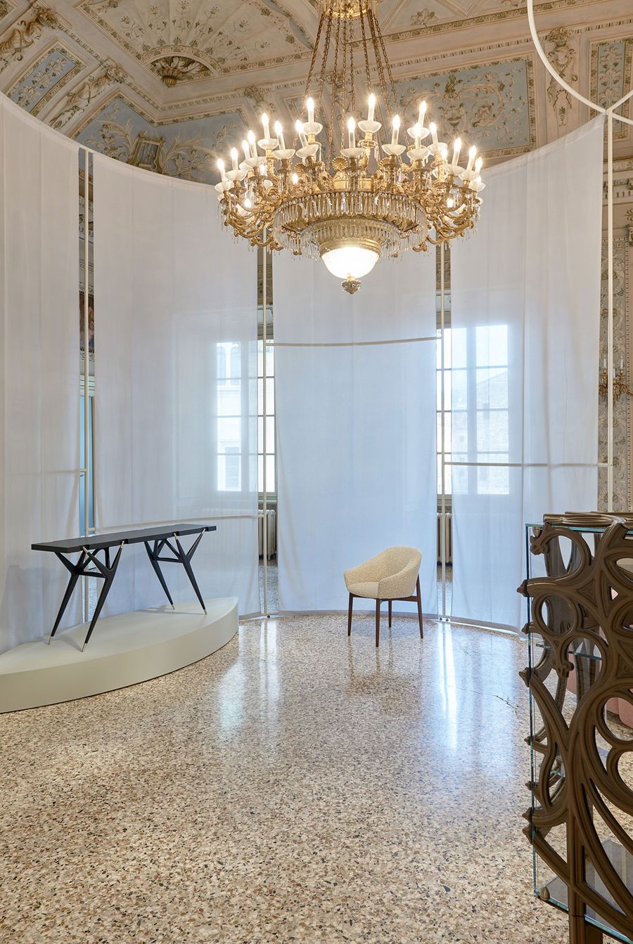 Installation view. History Repeating at Teatro Sociale Como, Sale del Ridotto. Photo Maurizio Cavallasca. Courtesy Lake Como Design Festival. Installation view. History Repeating at Teatro Sociale Como, Sale del Ridotto. Photo Maurizio Cavallasca. Courtesy Lake Como Design Festival.