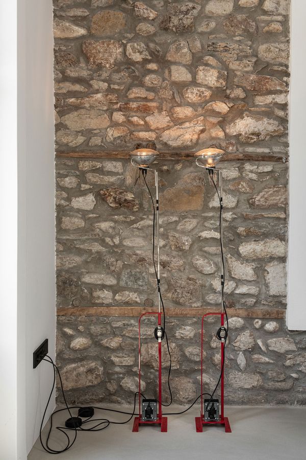 Thasos Loft: A Harmonious Blend of Tradition and Modernity by Minas ...