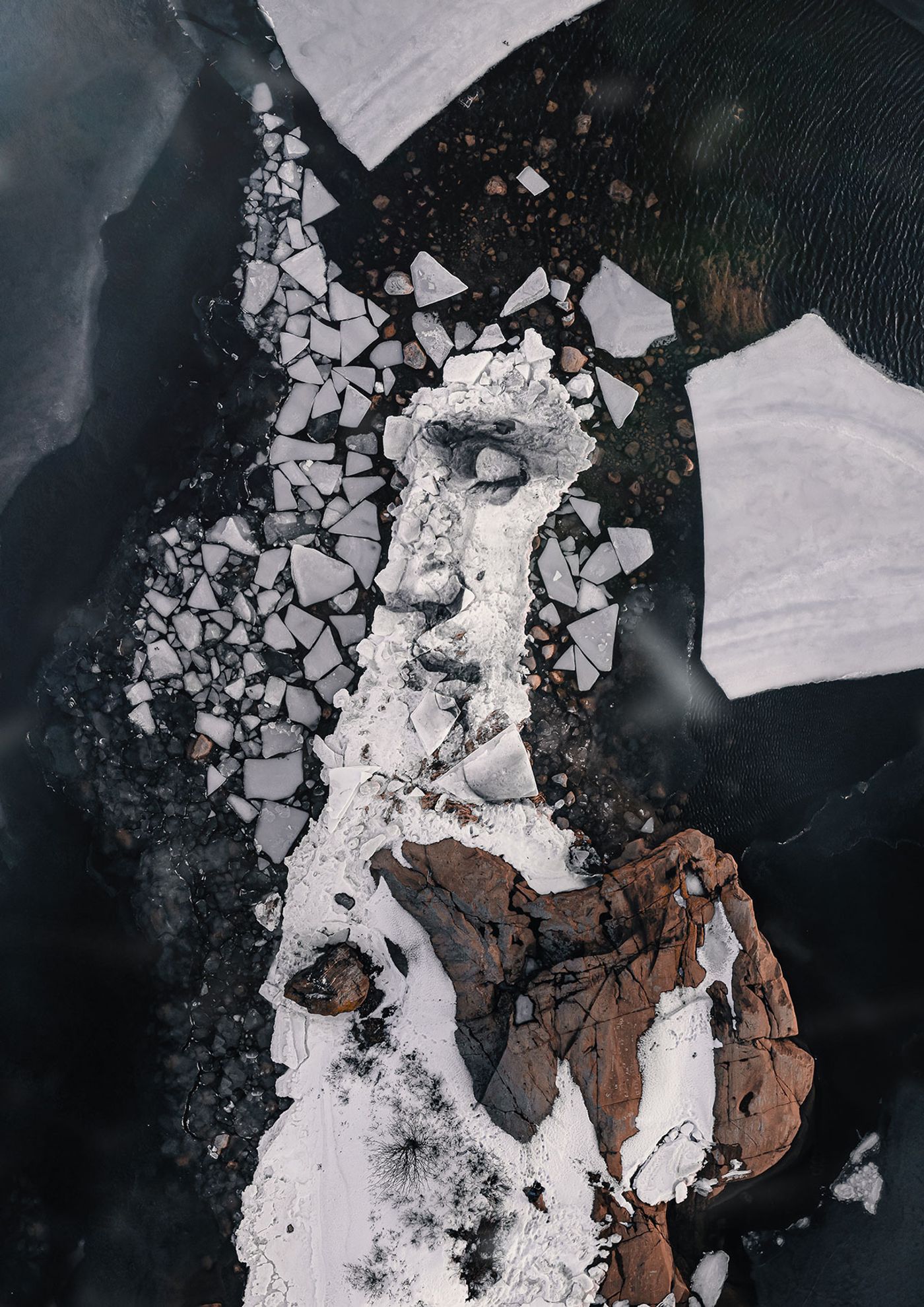 Fragment 4. From the Fractured series.
Photography © David Popa
