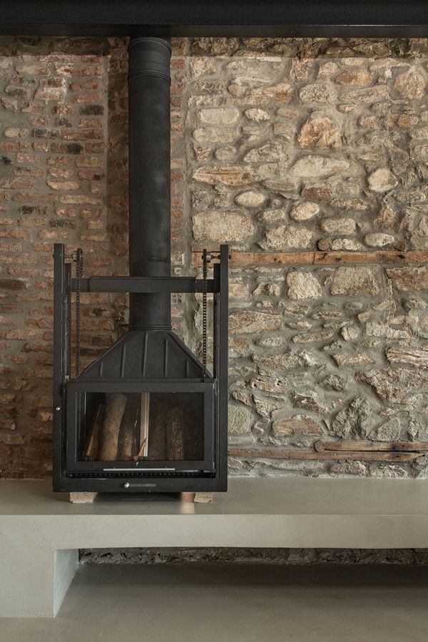 Thasos Loft: A Harmonious Blend of Tradition and Modernity by Minas ...