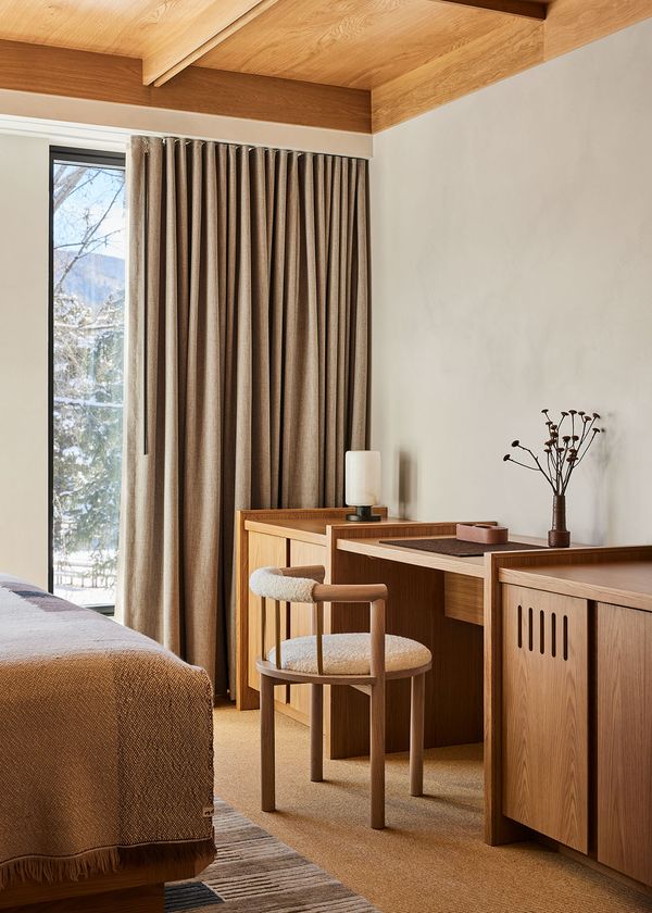 MOLLIE: A Boutique Hotel in Aspen Channels the Colorado Ski Town's ...