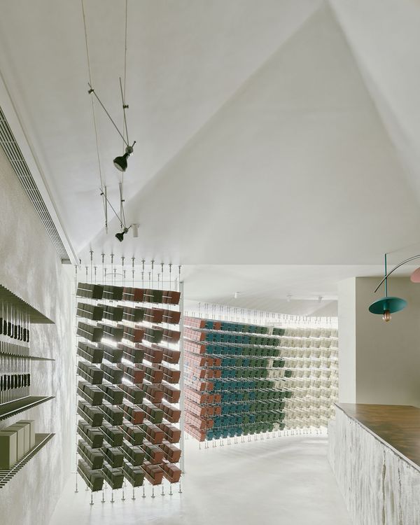 Minimalist Design Meets Sensory Richness in a Specialty Coffee Shop in ...