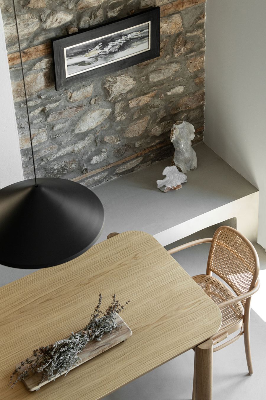 Thasos Loft: A Harmonious Blend of Tradition and Modernity by Minas ...