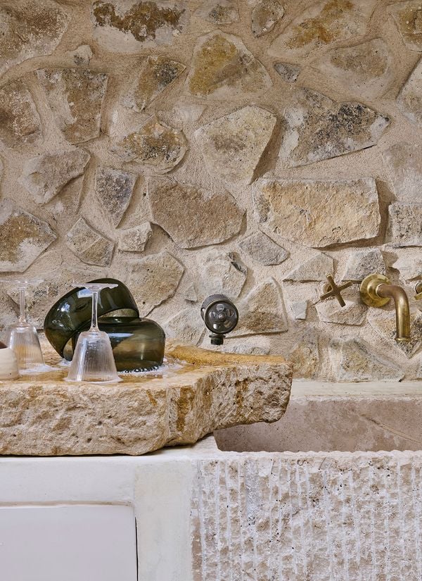 Nua Nakūi: Jasmine Scalesciani-Hawken’s Handcrafted Ode to Wellness in ...