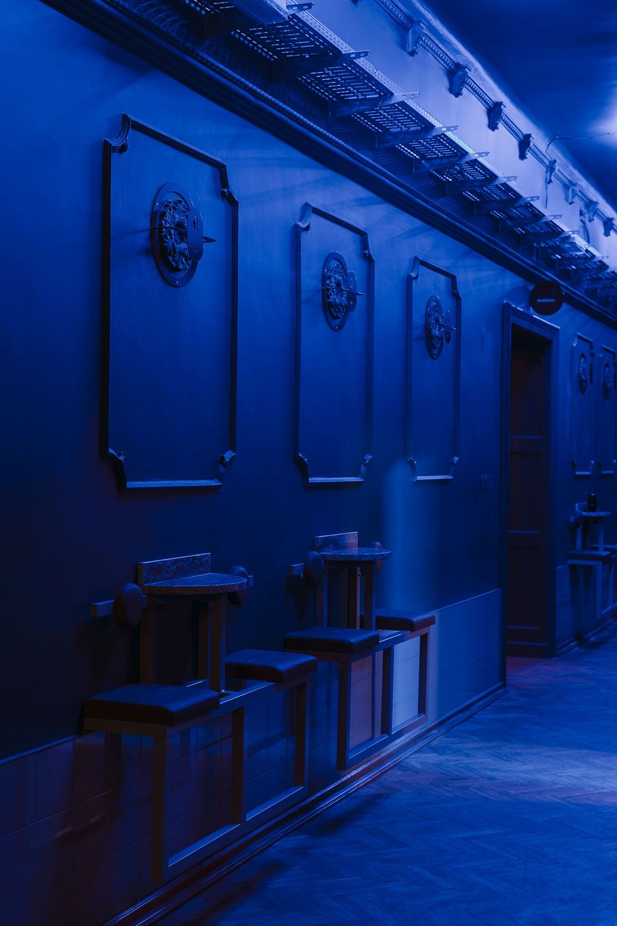 Próżność (eng. "Vanity") Club by wiercinski-studio in Poznan, Poland.Photo © PION Studio (Basia Kuligowska, Przemyslaw Nieciecki). Próżność (eng. "Vanity") Club by wiercinski-studio in Poznan, Poland.Photo © PION Studio (Basia Kuligowska, Przemyslaw Nieciecki).