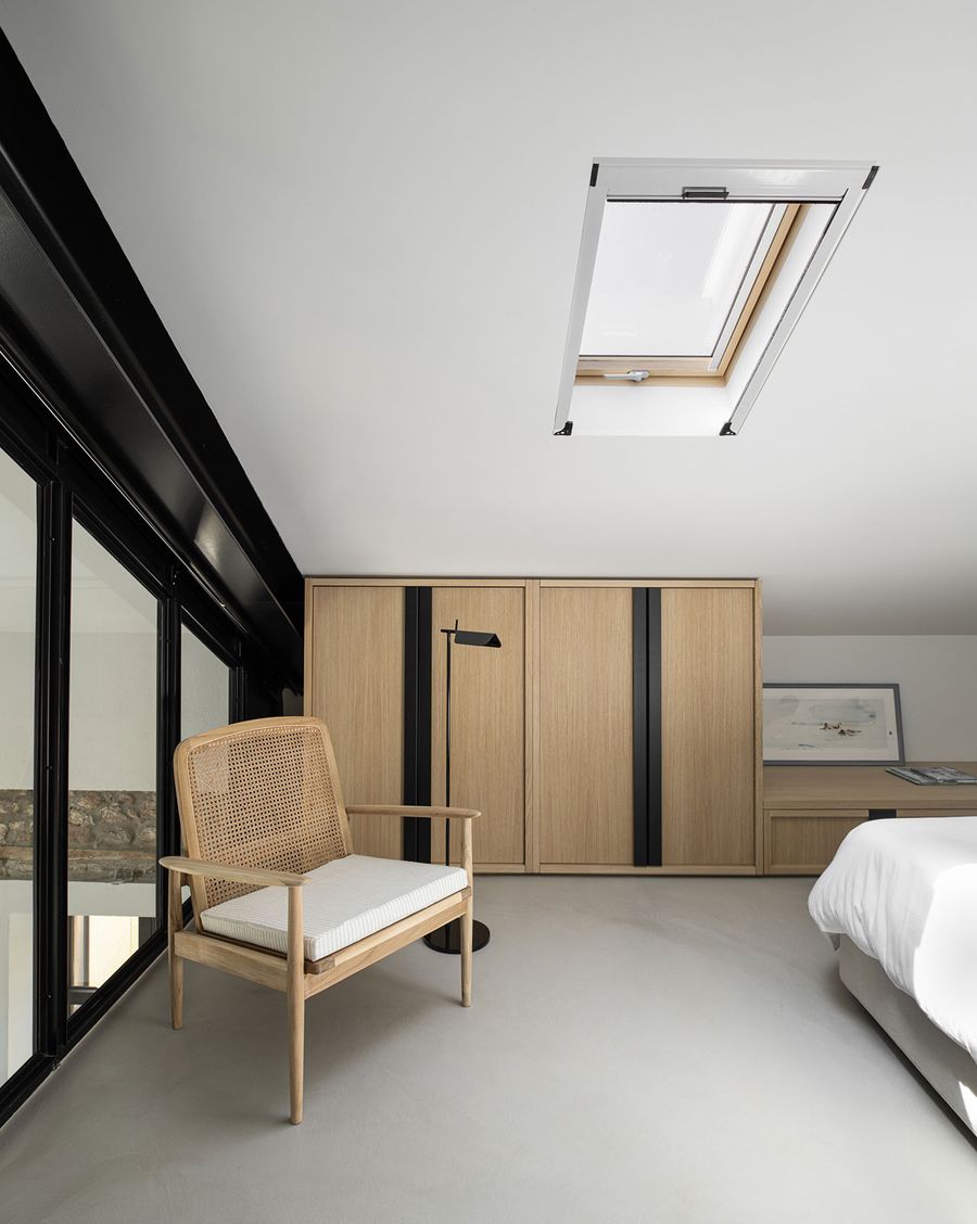 Thasos Loft: A Harmonious Blend of Tradition and Modernity by Minas ...