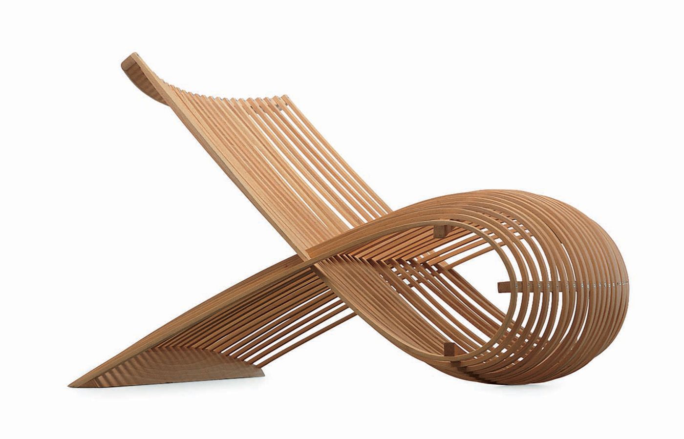 Wooden chair (1982) by Marc Newson for Cappellini. Photo © Cappellini.
