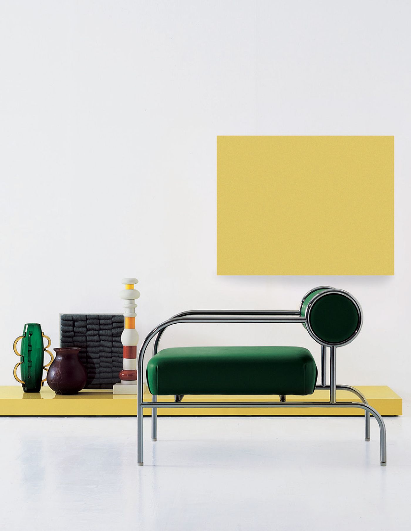 Sofa with Arms (1982) by Shiro Kuramata for Cappellini. Photo © Cappellini.
