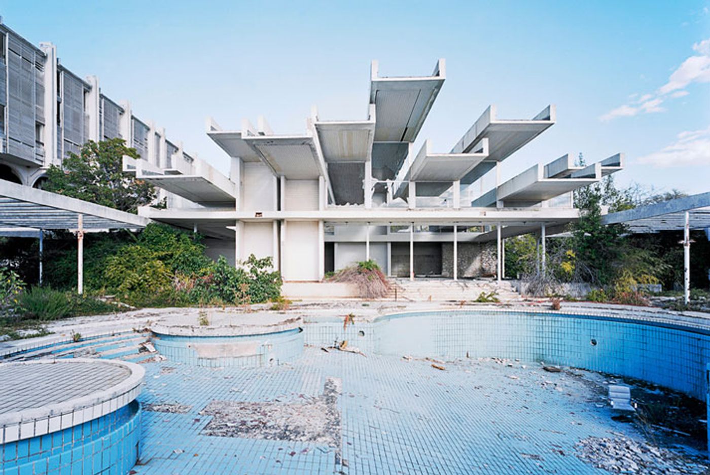 Haludovo in 2012: an investment ruin. The abandoned swimming pools of the Hotel Palace. Photo: Daniele Ansidei 2012. Photo © CCN Images, Zagreb. Haludovo in 2012: an investment ruin. The abandoned swimming pools of the Hotel Palace. Photo: Daniele Ansidei 2012. Photo © CCN Images, Zagreb.