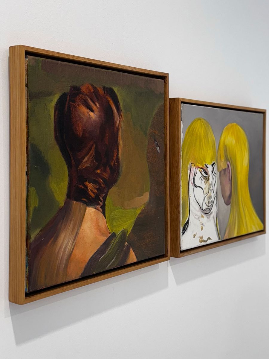 Mathias Bar.
Conversation, 2018-2024. Oil on canvas. 40 x 40 cm.
Mirror: Twins, 2023. Oil and charcoal on canvas. 35.5 x 45 cm.
META Spațiu gallery.
Installation view, Art Athina 2024, Zappeion Hall, Sep 19 - 23, 2024. Mathias Bar.
Conversation, 2018-2024. Oil on canvas. 40 x 40 cm.
Mirror: Twins, 2023. Oil and charcoal on canvas. 35.5 x 45 cm.
META Spațiu gallery.
Installation view, Art Athina 2024, Zappeion Hall, Sep 19 - 23, 2024.