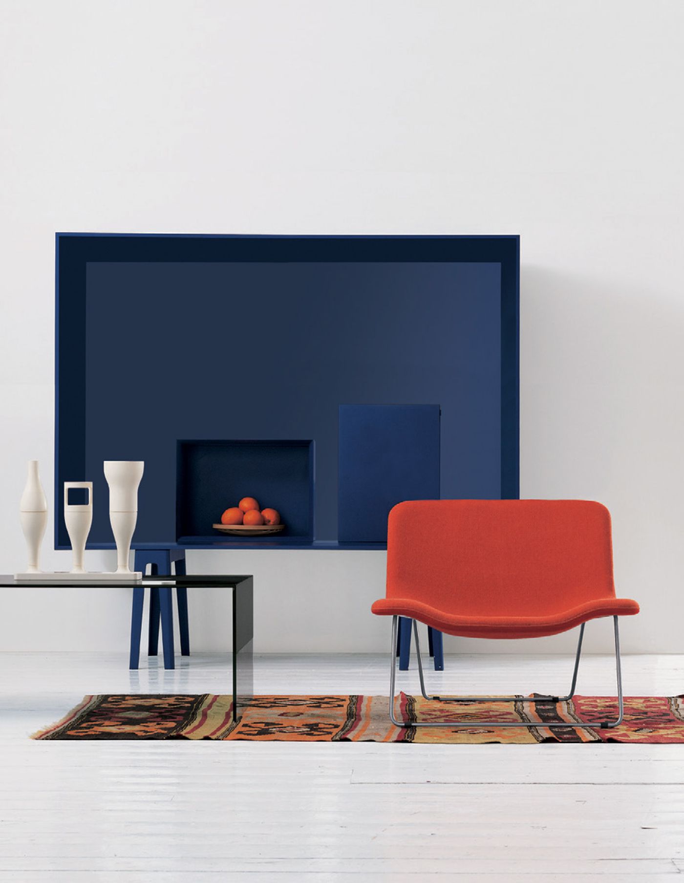 BUTTERFLY cabinets (2002) and Spring Chair (2000) by Ronan and Erwan Bouroullec for Cappellini. Photo © Cappellini.