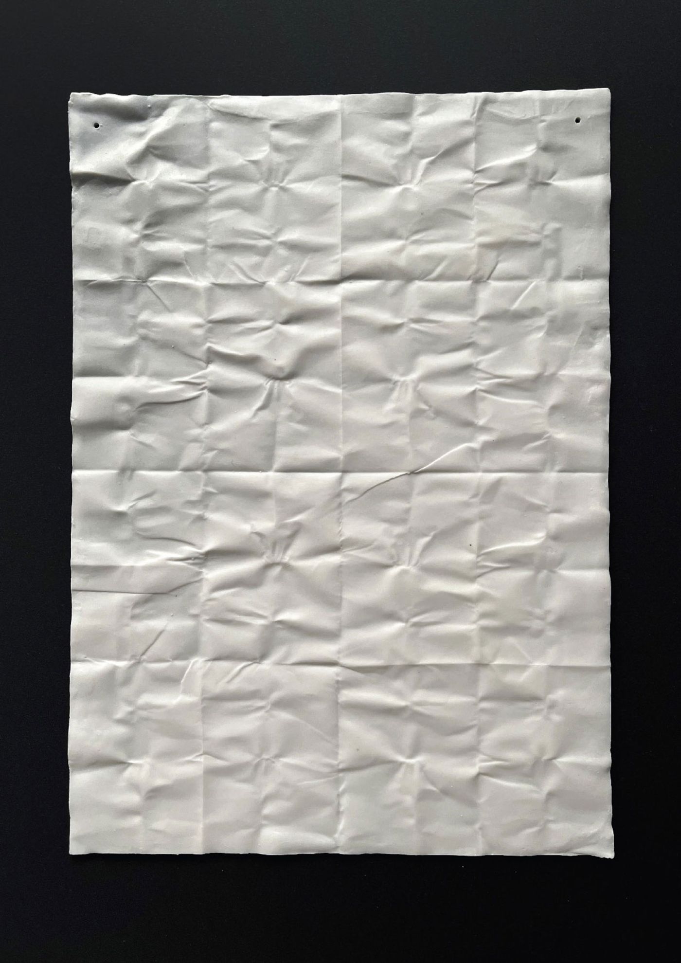 Maria Efstathiou.
Untitled (Seven Folds), 2021. Porcelain.
Courtesy of Eleftheria Tseliou Gallery. Maria Efstathiou.
Untitled (Seven Folds), 2021. Porcelain.
Courtesy of Eleftheria Tseliou Gallery.