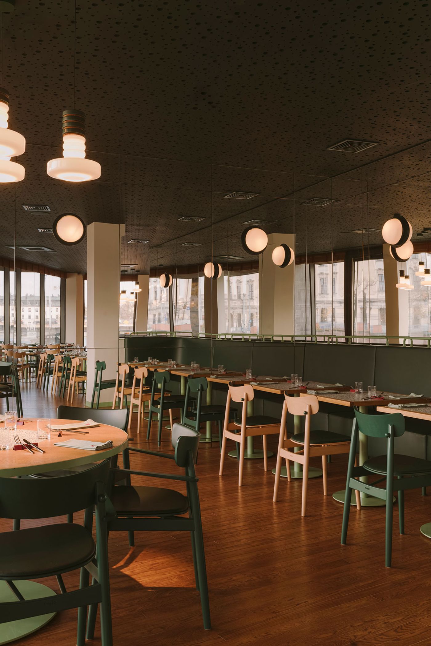 MARTIM restaurant by BUCK.STUDIO.
Photo by PION Studio.