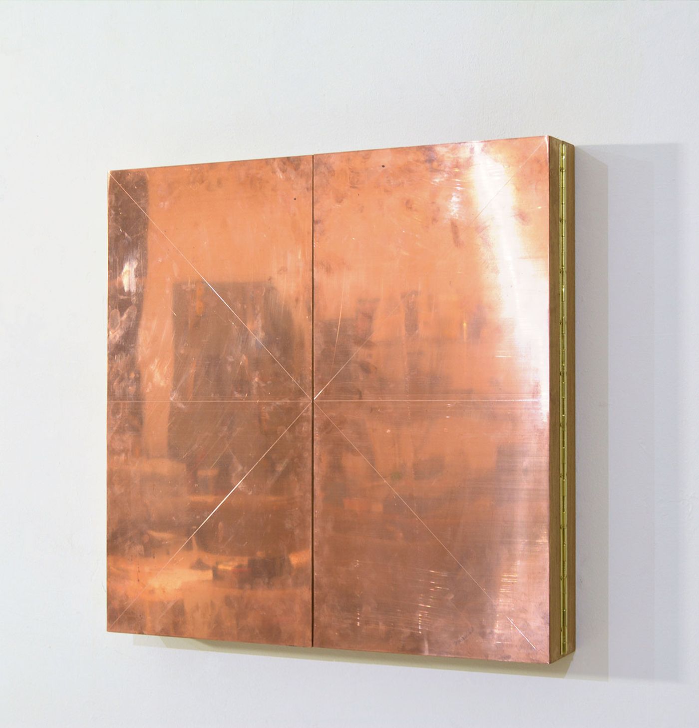 Technological Mandala 128 Perpetual nexus, 2019, copper wires, copper plate, acrylic mirrior, paper, varnish, framed, artwork open 61x123x4,8 cm | 24x48½x1¾ inches ||  artwork closed 61x61x9,6 |24x24x3¾ inches. Courtesy: The Flat – Massimo Carasi. Photo by The Flat.