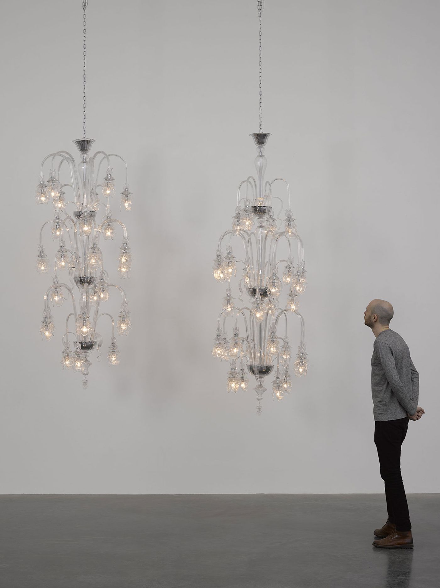 Cerith Wyn Evans, Mantra, 2016 © Cerith Wyn Evans. Courtesy White Cube. Photo: George Darrell. Cerith Wyn Evans, Mantra, 2016 © Cerith Wyn Evans. Courtesy White Cube. Photo: George Darrell.