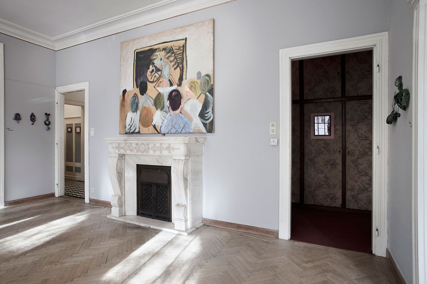 Installation view. Artemis Valsamaki-Brooches, Gábor Pintér-Breakfast at the Louvre and Hanna Hedman-Brooches. Photo by Aron Weber.
