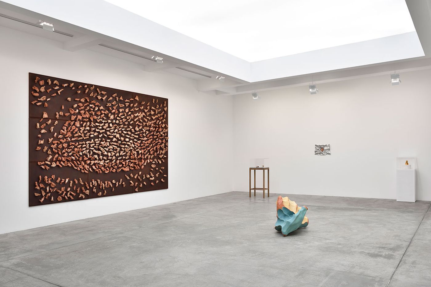 Giuseppe Penone, Ebbi, Avrò, Non ho. Installation view from Marian Goodman Gallery Paris (Ground floor). Courtesy the artist and Marian Goodman Gallery.
