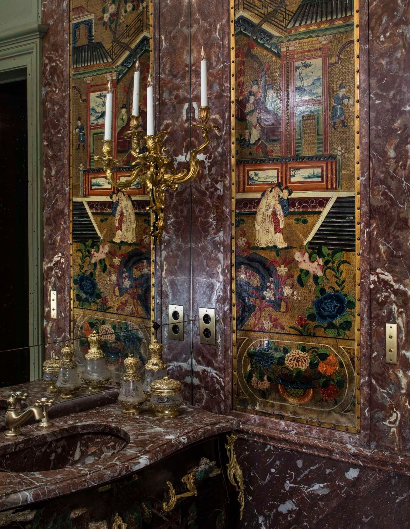 Photo by Bruno Ehrs for "Château de Villette. The splendor of French decor”, published by Flammarion.