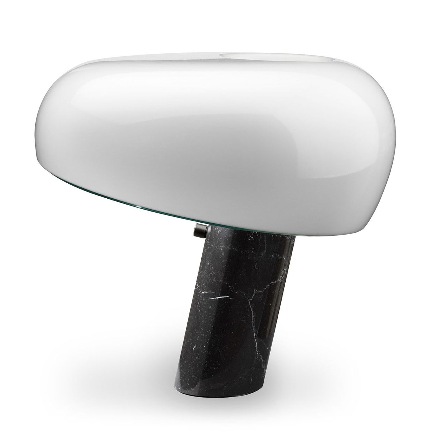 Mohd Special Edition: Snoopy White Table Lamp. Photo © Mohd. Mohd Special Edition: Snoopy White Table Lamp. Photo © Mohd.