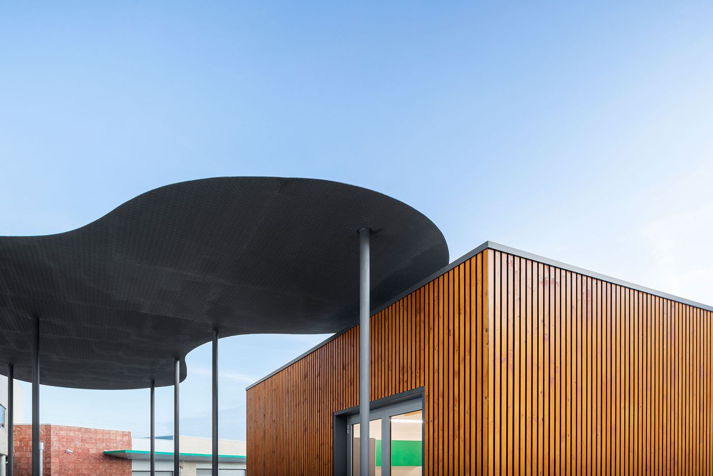 Spectris Innovation Centre by STUDIUM. Photo by Ivo Tavares Studio.