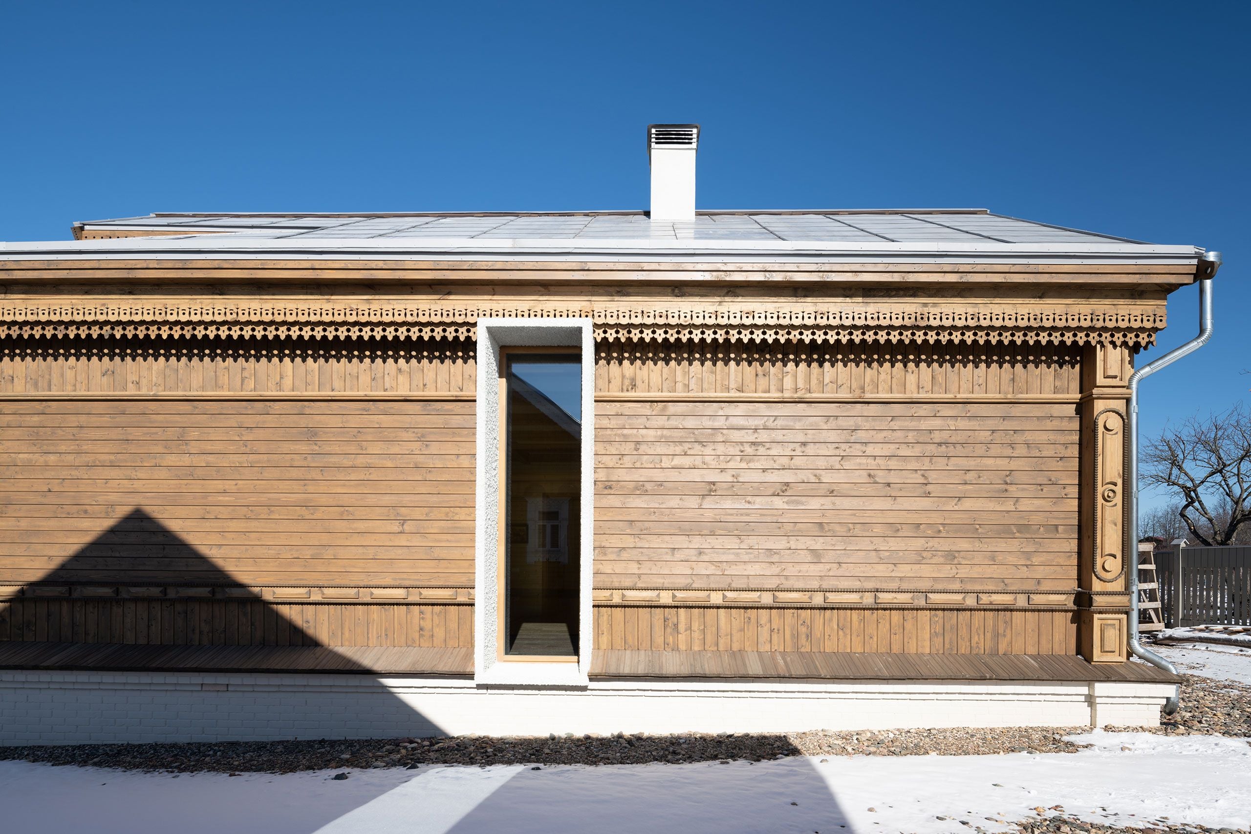 Dacha Rhodiola Vernacular Craftsmanship Meets Contemporary Mimimalism in a Renovated ...