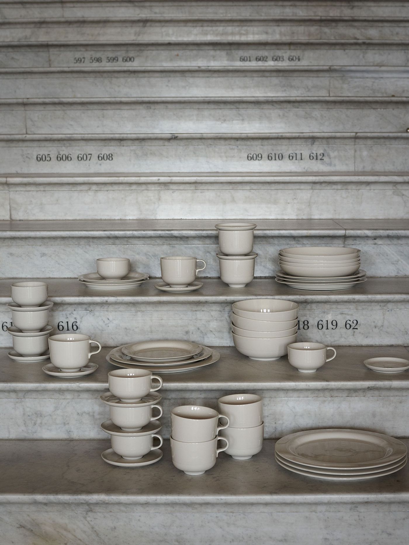 NM&amp; 062: ”Sand” tableware by Carina Seth Andersson produced by Design House Stockholm. Photo by Pia Ulin.