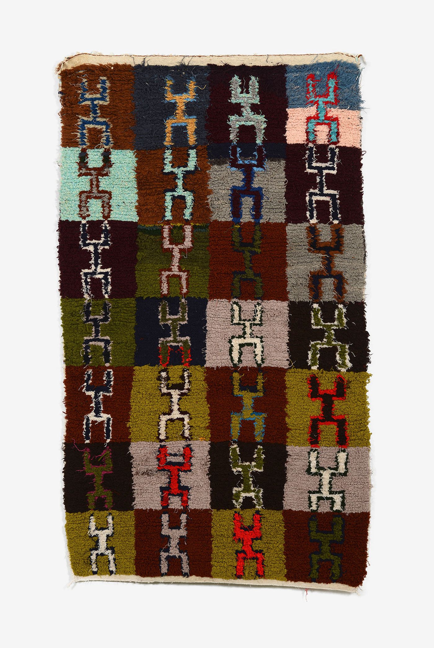 Zahra Khouya, Tazoulaït, rug, 2008. Photo © Rémi Boissau - Ville de Clermont-Ferrand.