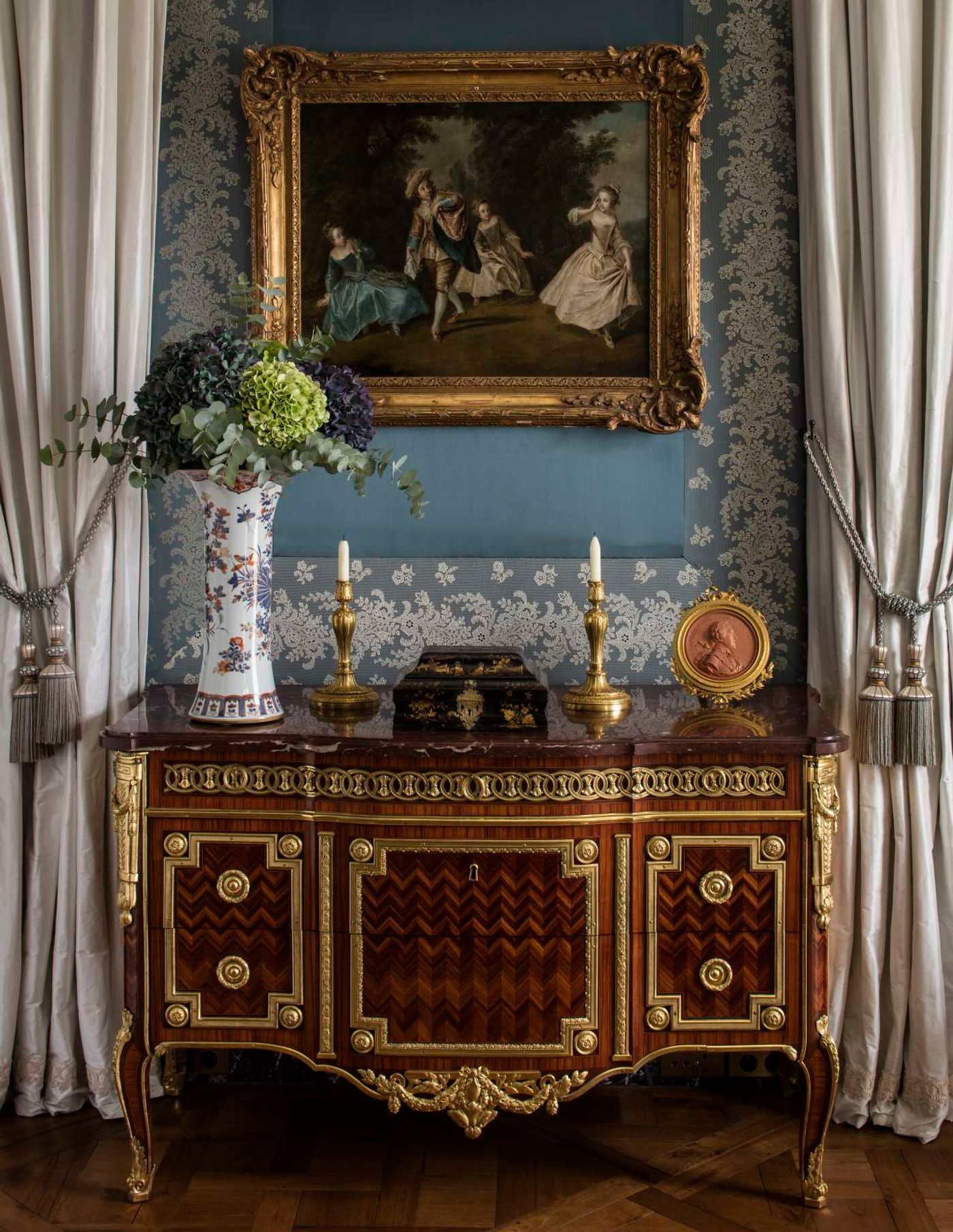 Photo by Bruno Ehrs for "Château de Villette. The splendor of French decor”, published by Flammarion.