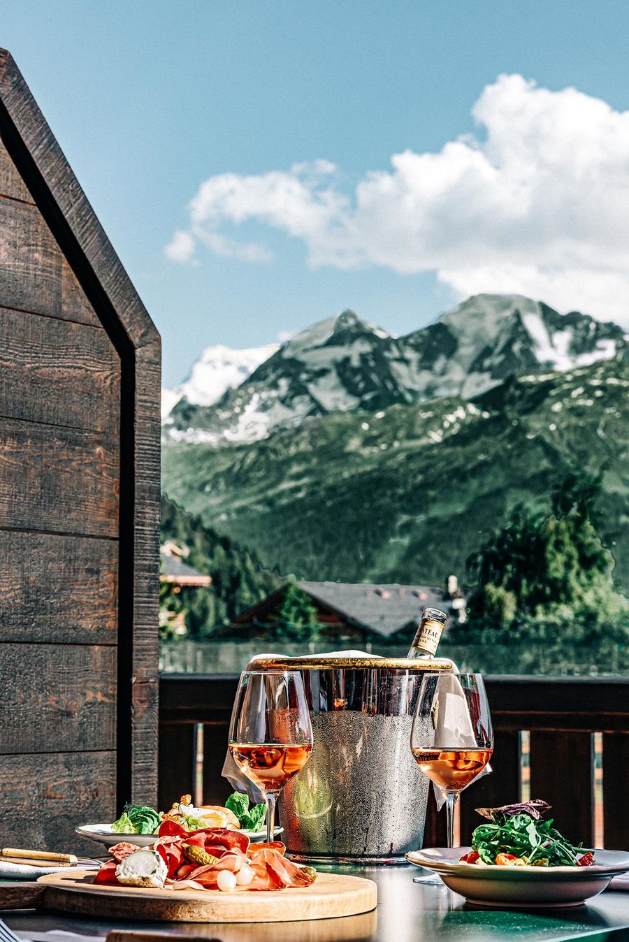 Photo © Experimental Chalet. Photo © Experimental Chalet.
