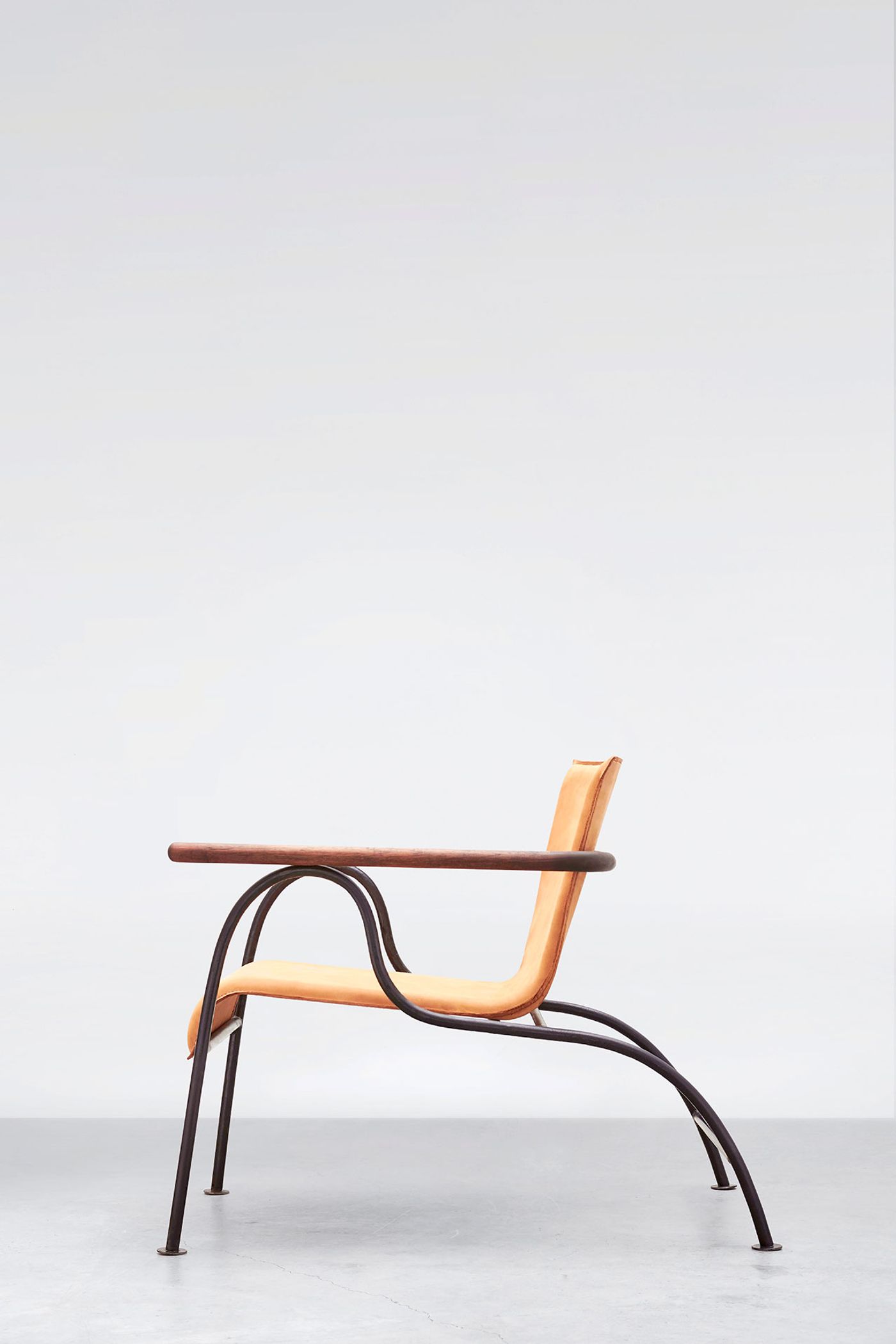 Tankan (Stroke) lounge chair. Photo by Sameer Belvalkar. Tankan (Stroke) lounge chair. Photo by Sameer Belvalkar.