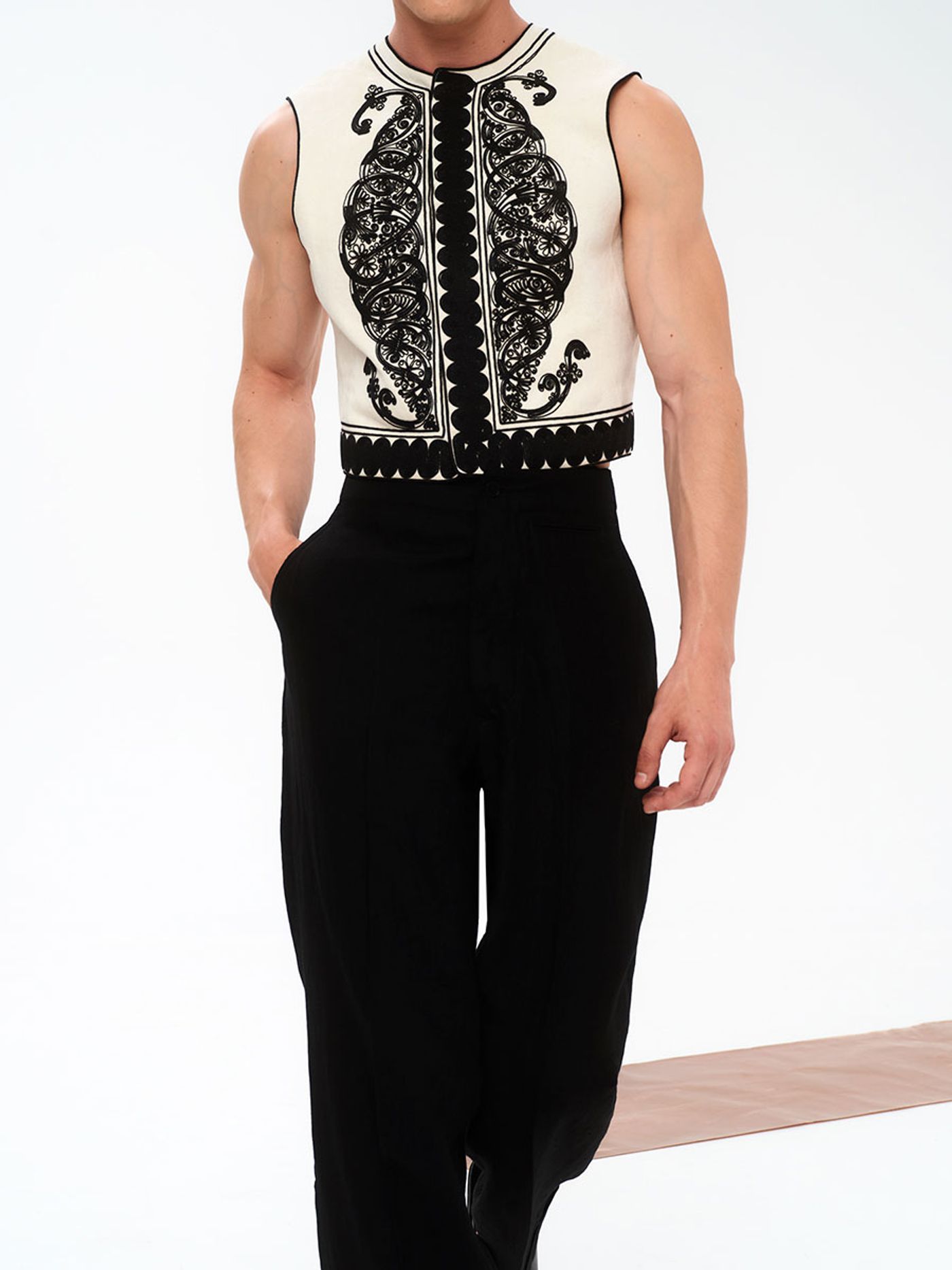 Zeus+Dione, Resort '24.Photo by Yiorgos Kaplanidis.